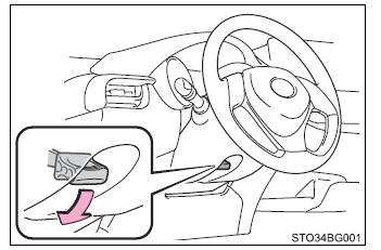 Toyota CH-R. Adjusting the steering wheel and mirrors